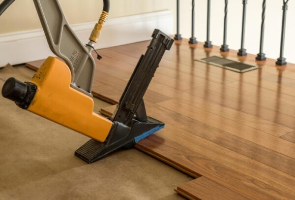 Solid-vs-engineered-hardwood